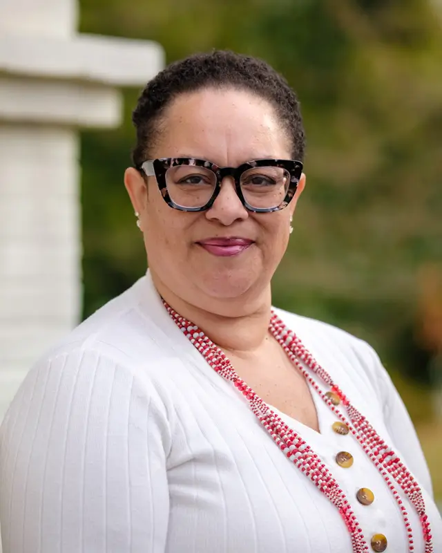 Leslie Scott-Jones