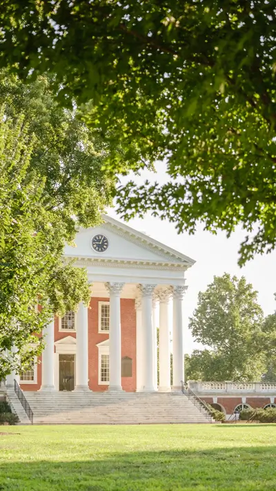 Phone background: the Rotunda with trees in the foreground